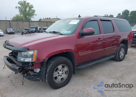 2008 Chevrolet Suburban K1500 Ls z USA, uszkodzony, nr VIN 3GNFK163X8G105137